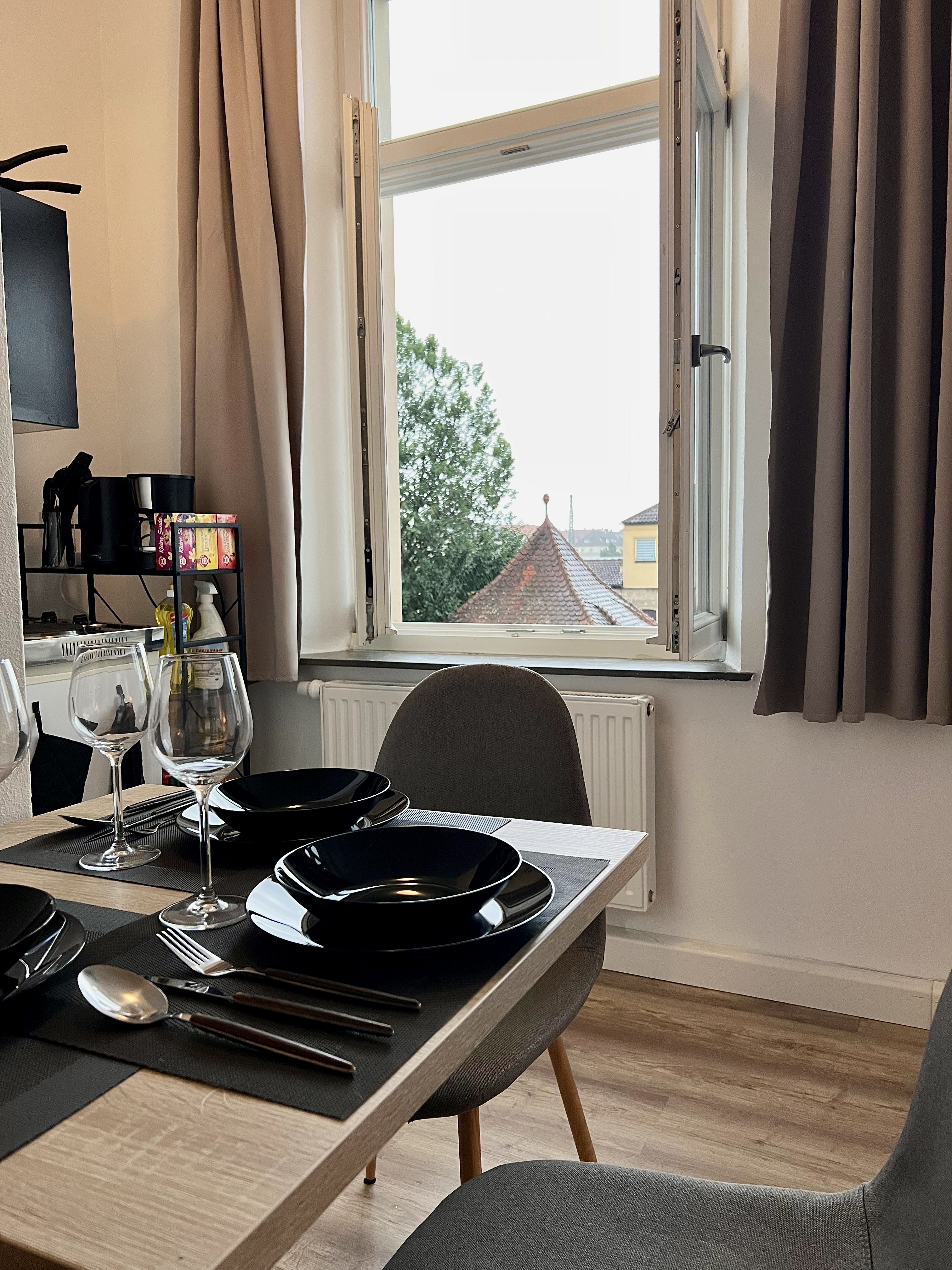 Wohnung 21 – Stimmungsvoller Wohnraum am Abend